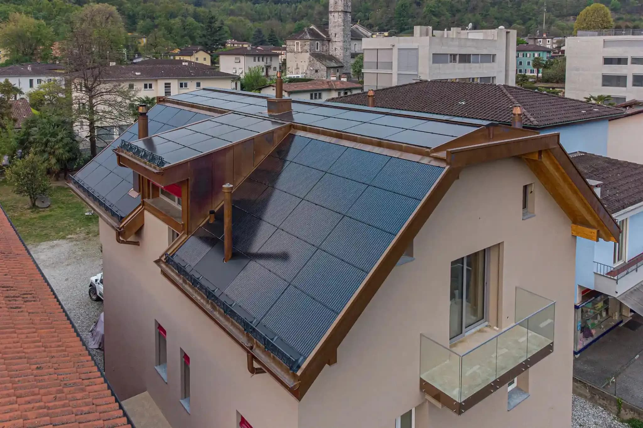 Gebäudeintegrierte Photovoltaik für Neubauten in Berlin entdecken